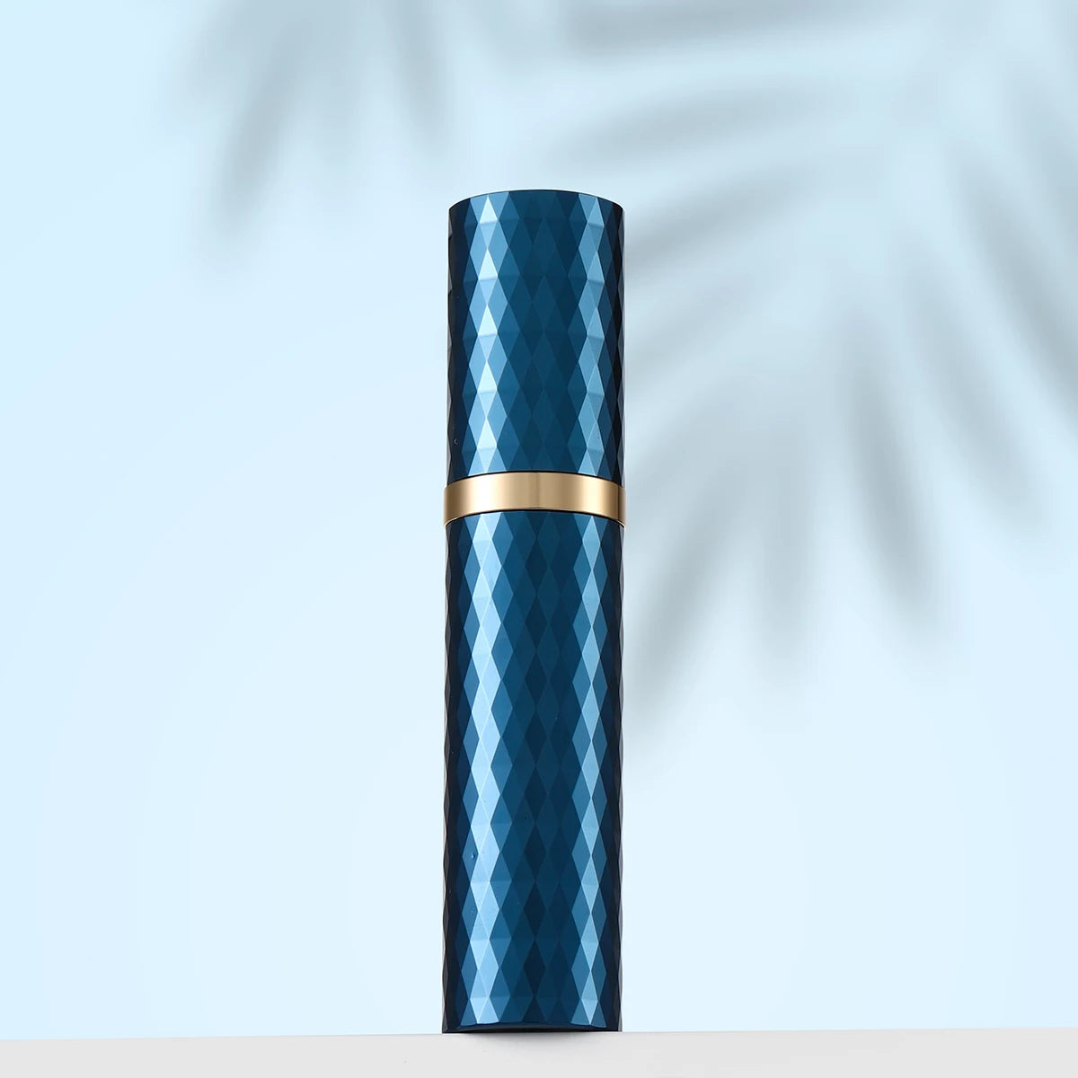 Luxury Premium Class Diamond Mini Travel Portable Bottom Filling Refillable Perfume Bottle Mini Spray Bottle 5ml Atomizer 1pcs