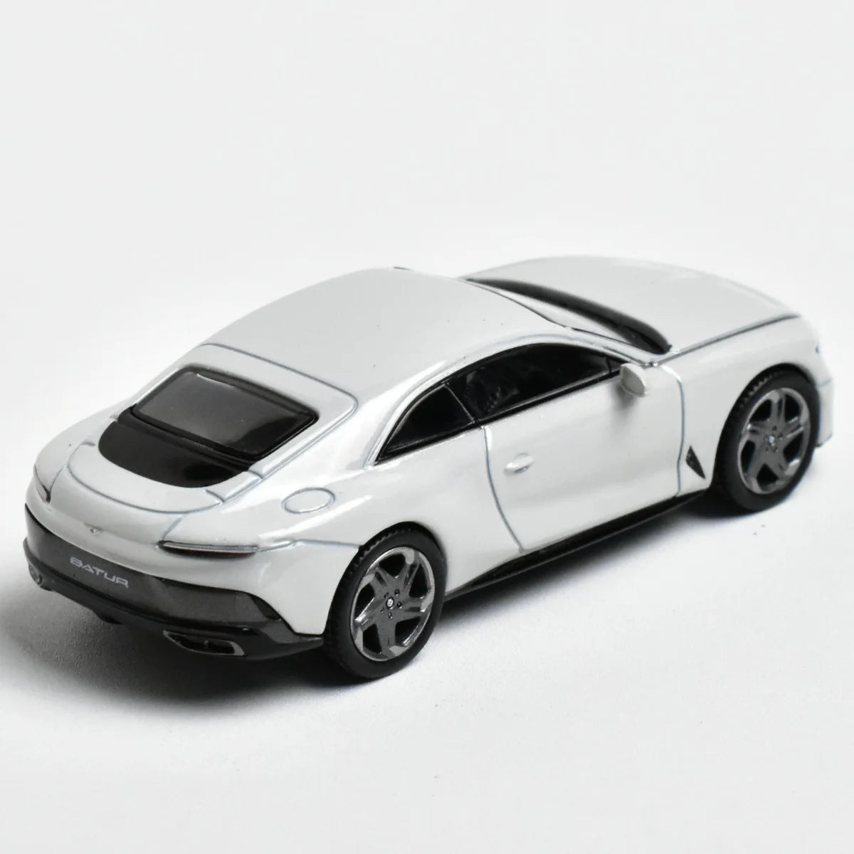 MINIGT TSM 969 1:64 Batur Diecast Model Car