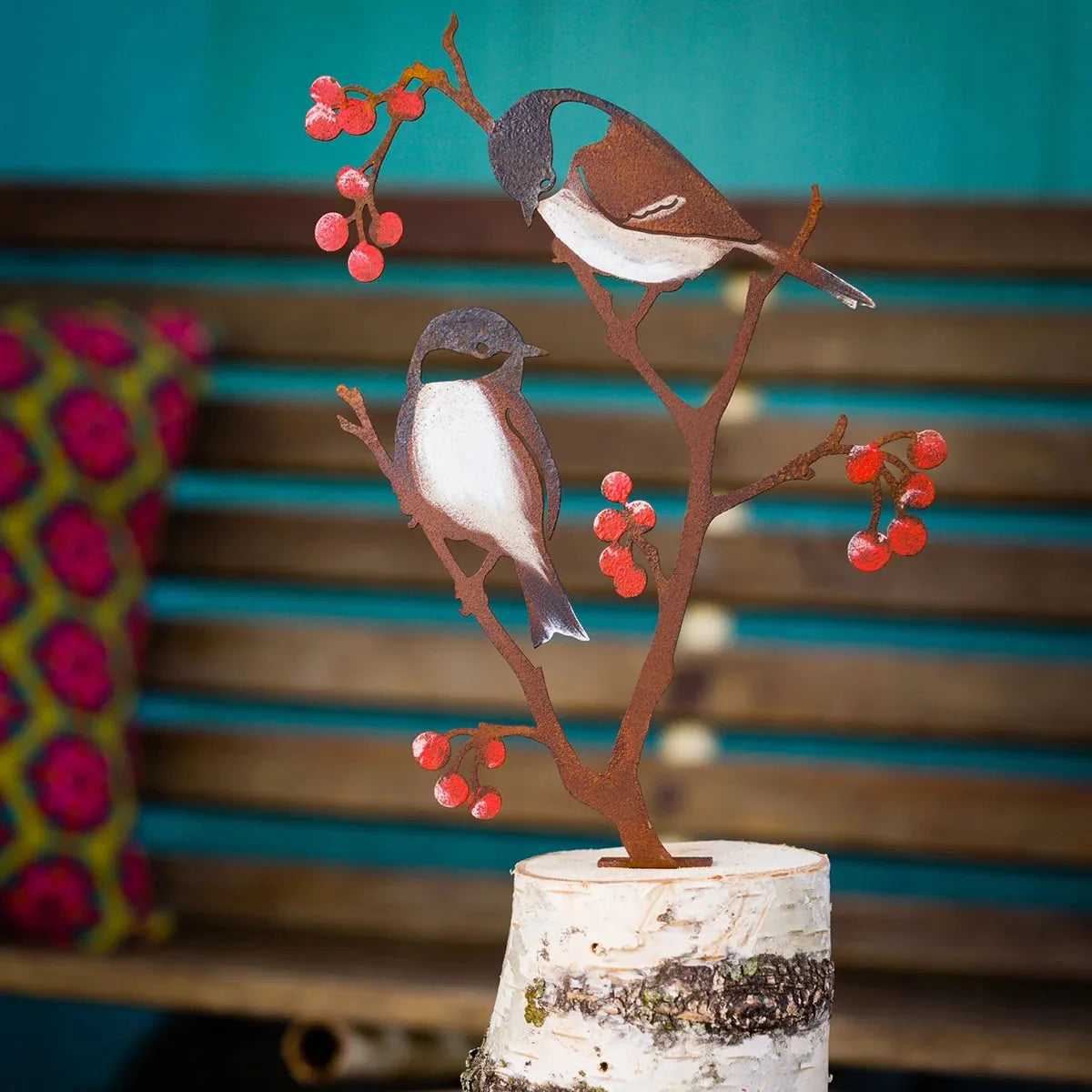 1Pc Iron Art Bird and Berry Painted Decoration, Hangable Art Piece |   Fence Decoration |   Railing Decoration |   Gardening Art |   Gardening Gifts, DIY Foldable Design.