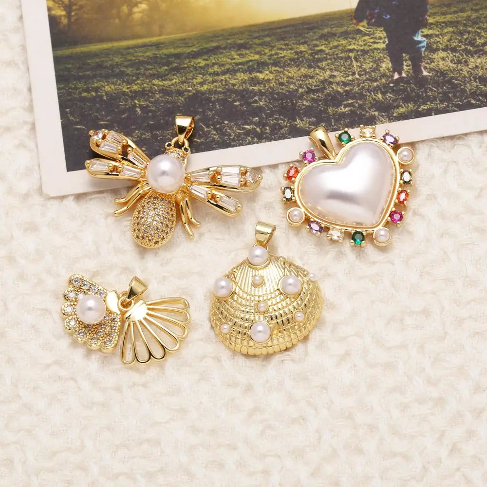 OCESRIO Multicolor Crystal Pearl Heart Pendant for Necklace Copper Gold Plated Scallop Bee Jewelry Making Component pdtb707