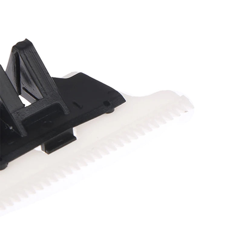 1pcs Blade Cutter Ceramic Blade Cutter Clip Cordless 2-Hole Clipper Fit Hair Clipper Trimmer Beard Accessories