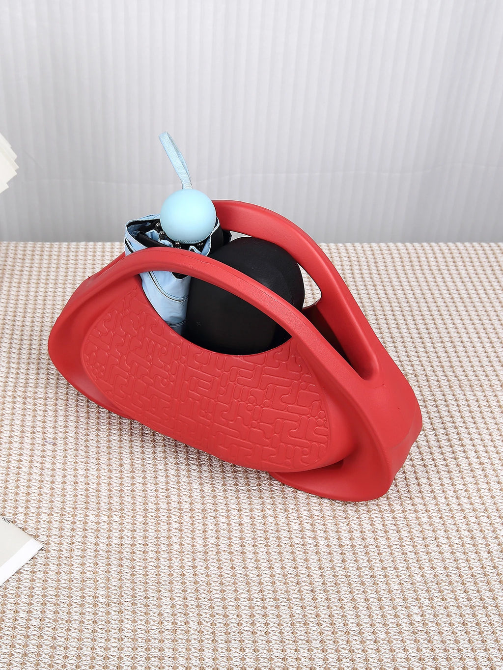 Unique Handheld Bag for Women's 2024 New Versatile Handheld Saddle Bag with a Small Texture for Casual Crossbody Bag