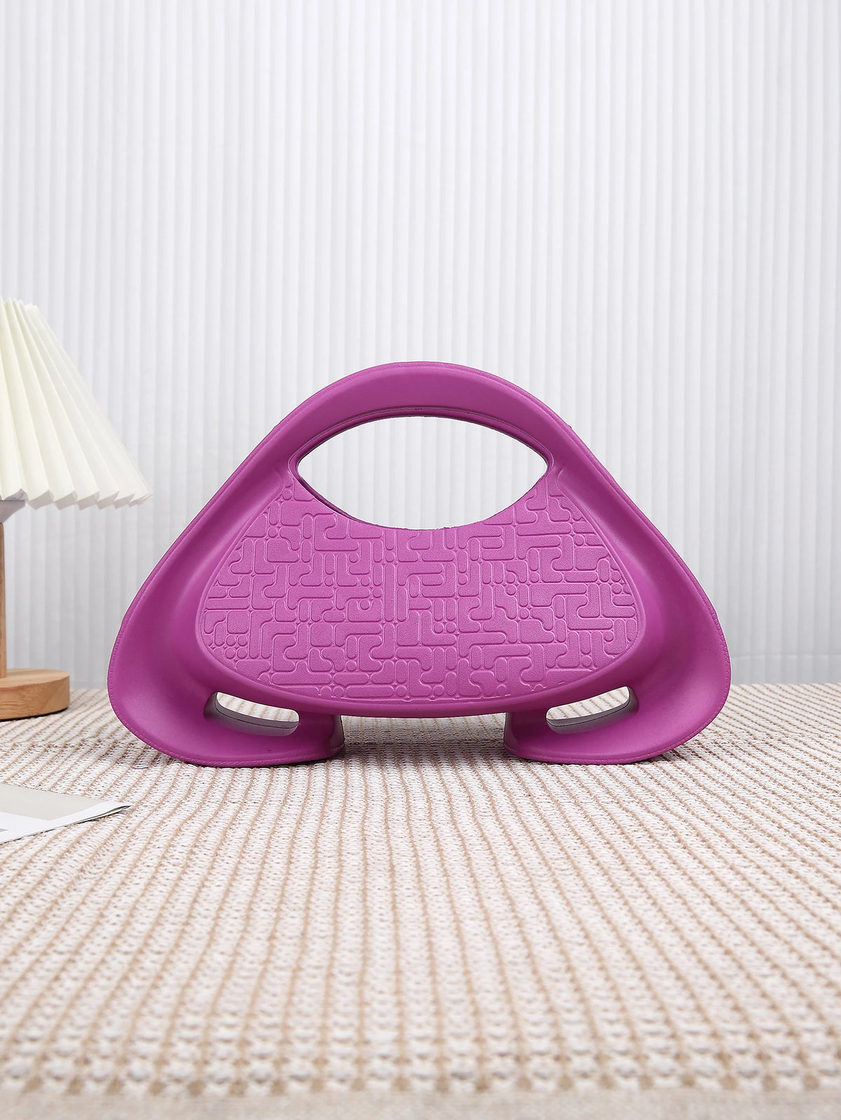 Unique Handheld Bag for Women's 2024 New Versatile Handheld Saddle Bag with a Small Texture for Casual Crossbody Bag
