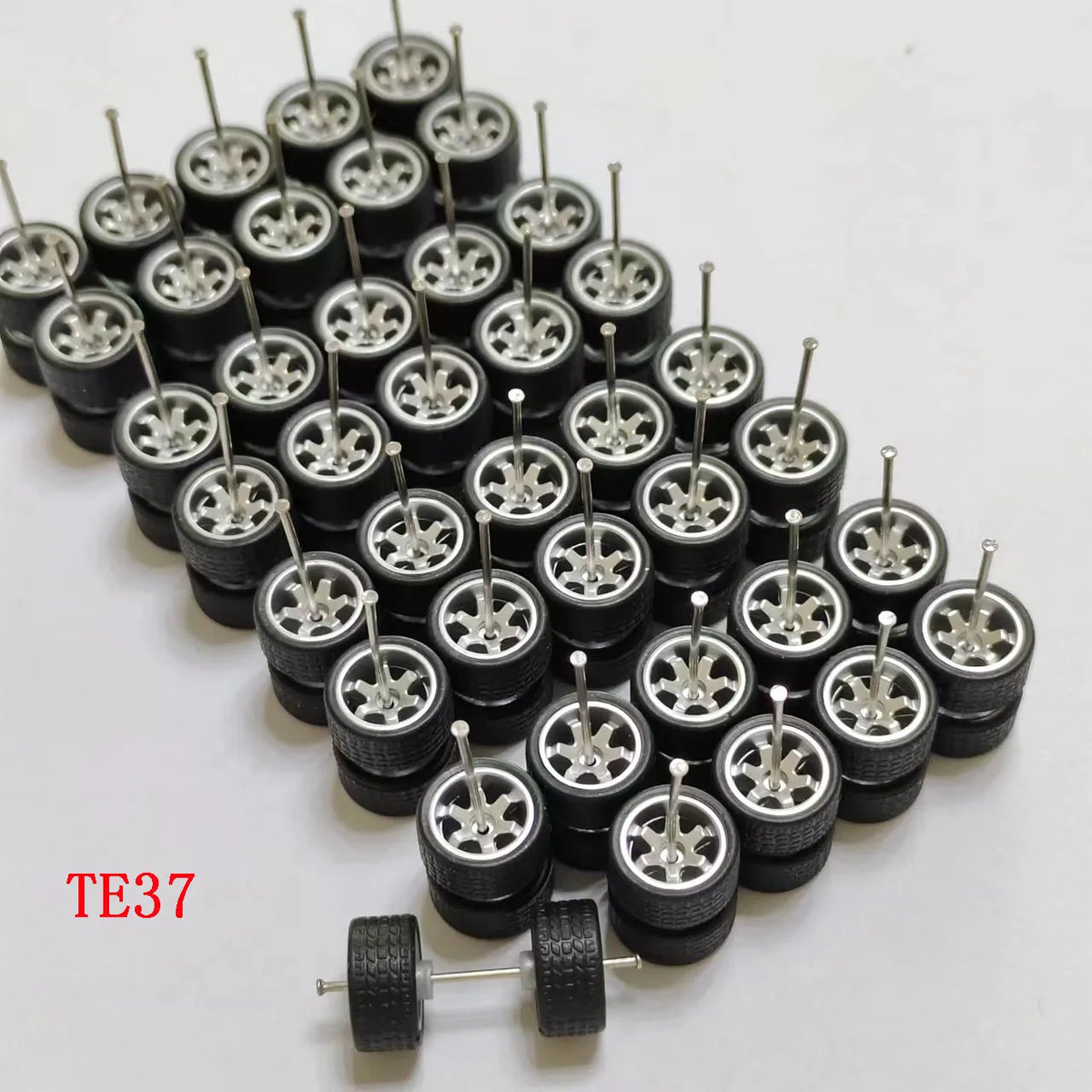 20 Sets 1/64 Alloy Car Wheels w Rubber Tires Axles for 1:64 Mini Model Cars Matchbox Domeka HW
