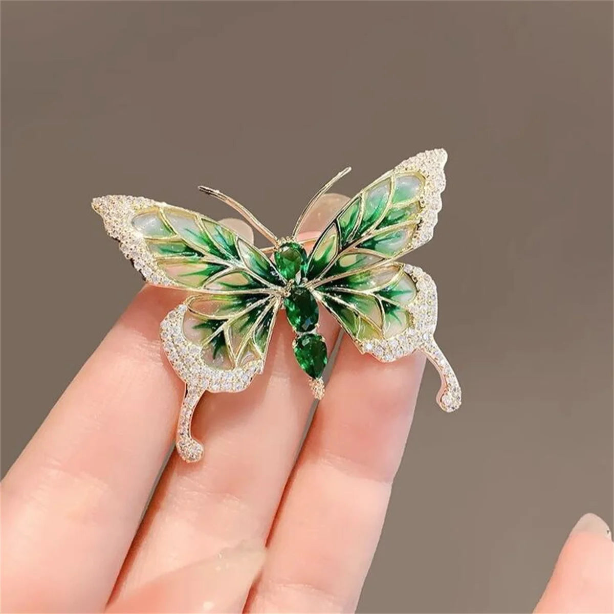 Luxury Butterfly Brooch, Exquisite Chest Flower Pin, Ladies' Jewelry Gift, Birthday Party Clothing Or Backpack, Suit Accessories