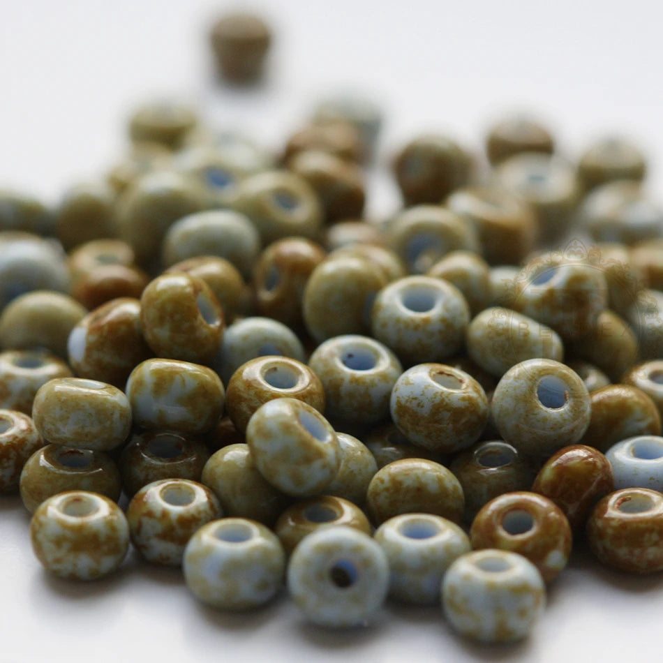 DIY Supply-10 Grams Czech Glass Preciosa 6/0 Seed Beads - Size 6 (6C3)