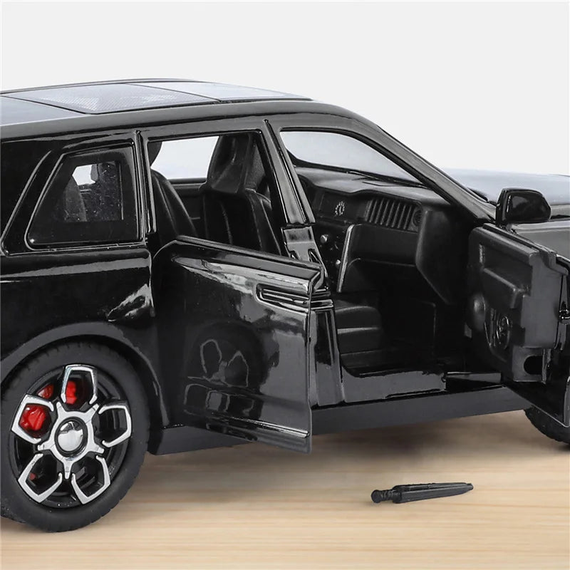 1/32 2025 Rolls Royce SUV Cullinan Alloy Luxury Car Model Diecast Metal Toy Off-road Vehicle Car Model Sound and Light Kids Gift